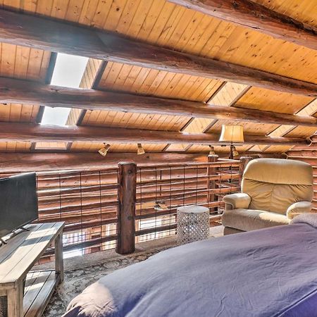 Classic Colorado Log Home With Mountain Views! Florissant エクステリア 写真