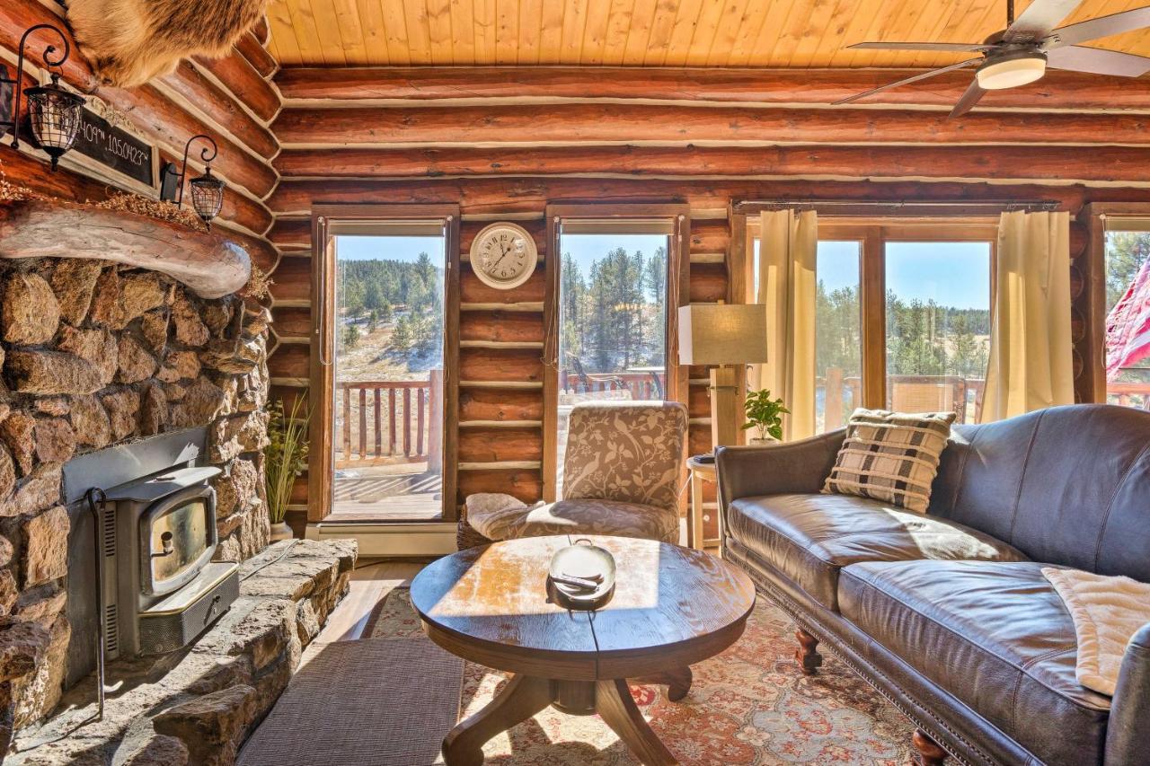 Classic Colorado Log Home With Mountain Views! Florissant エクステリア 写真