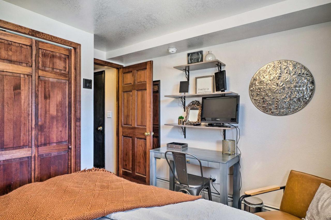 Classic Colorado Log Home With Mountain Views! Florissant エクステリア 写真